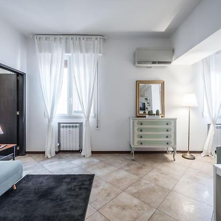 Sotto Le Due Torri 5* Apartment Bologna Exterior photo